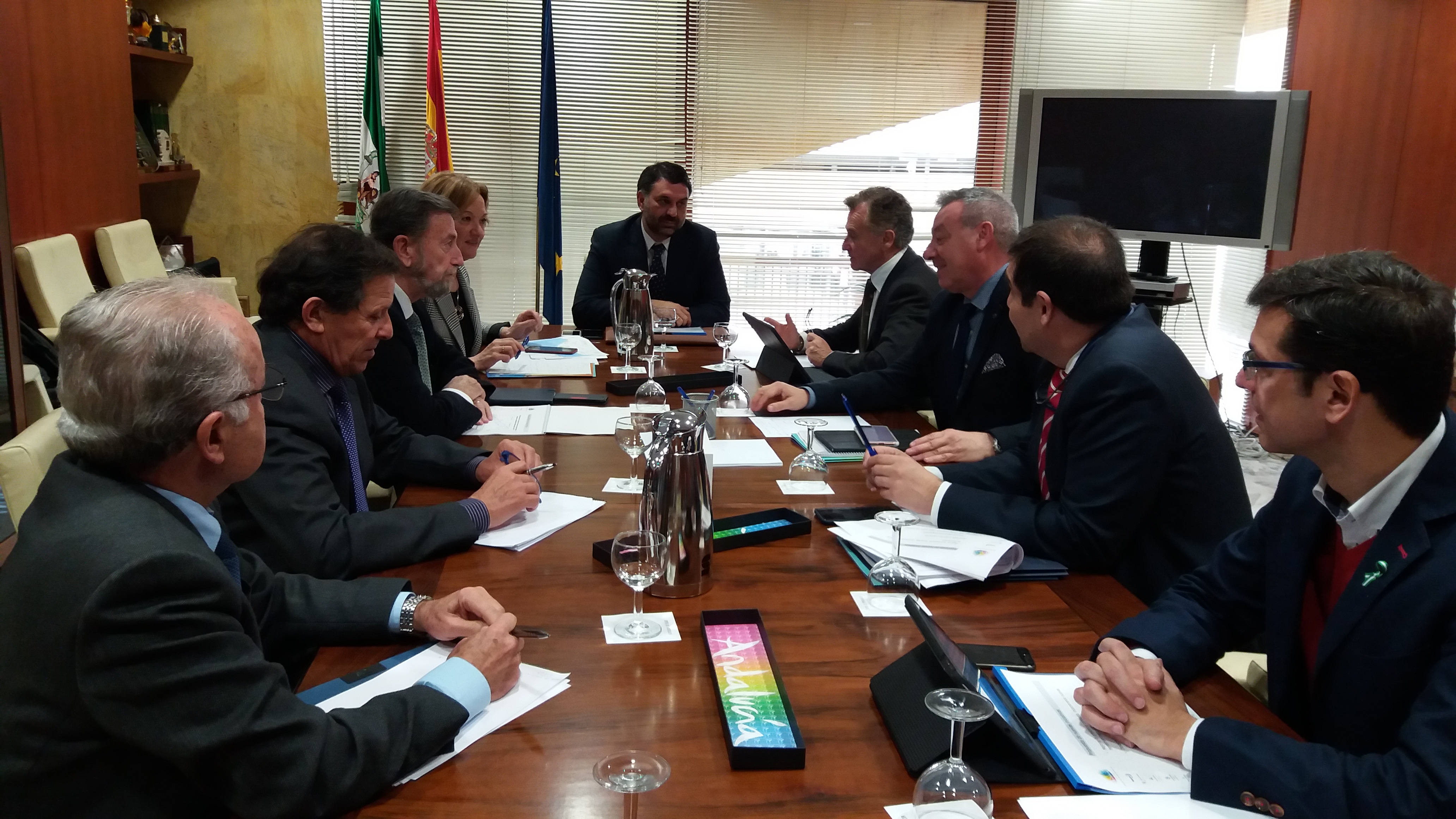 La Junta y las Autoridades Portuarias abordan las estrategias para la comercialización y promoción del turismo de cruceros