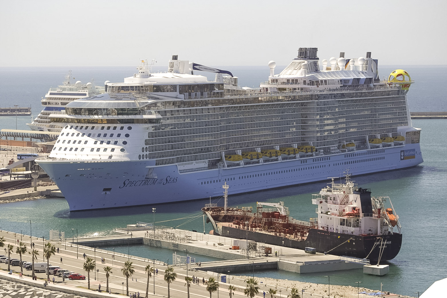 El nuevo barco de Royal Caribbean realiza su primera escala en Málaga