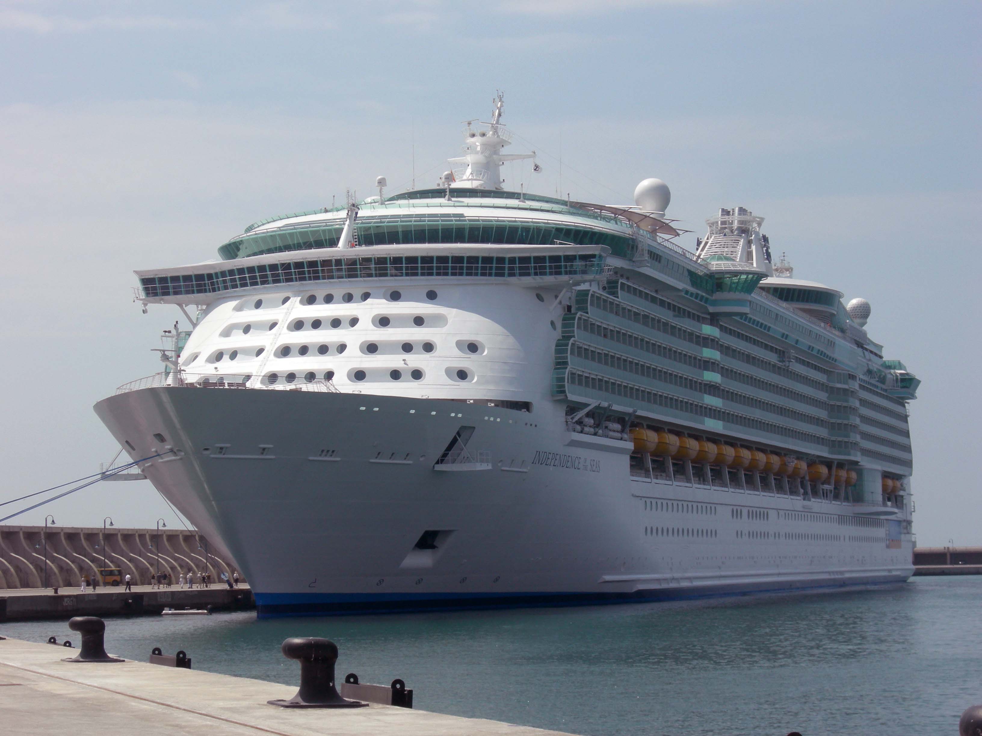 Hasta 15.000 visitantes llegarán a bordo de buques de crucero durante Feria