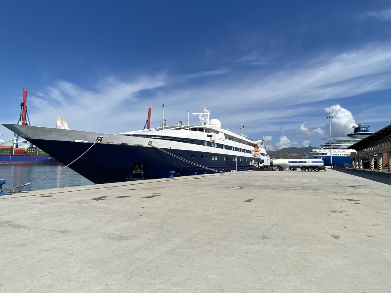 El buque de crucero ‘CLIO’ atraca en el Puerto de Málaga con un permiso especial