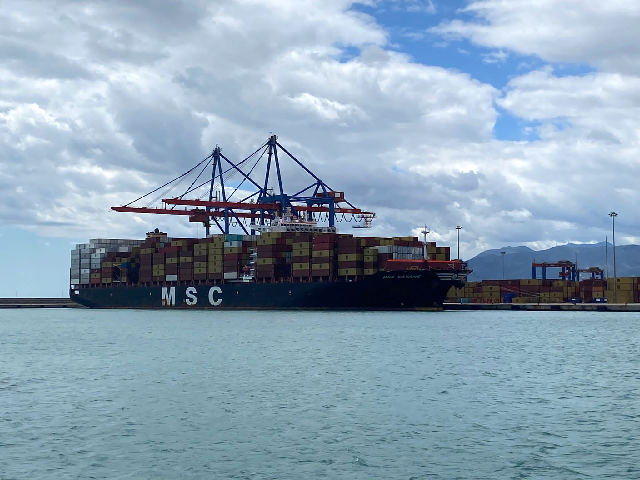 El puerto de Málaga mueve cerca de 7.000 contenedores durante esta semana