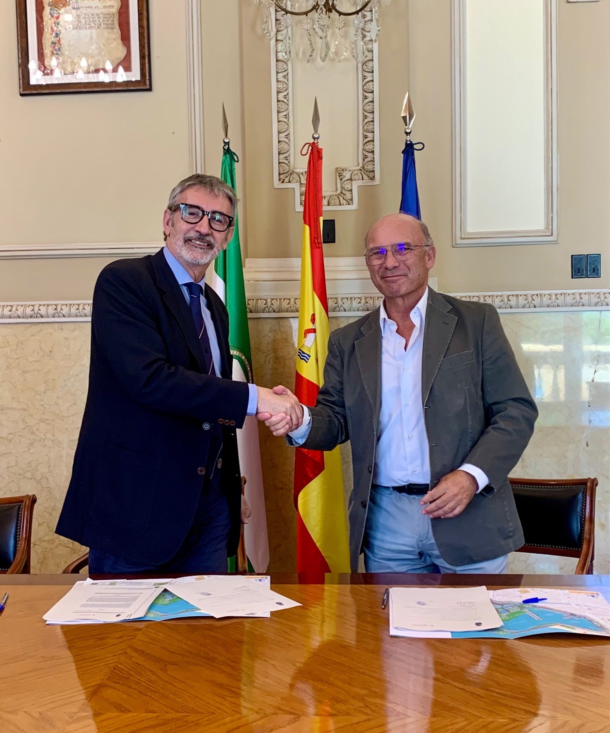 El Puerto de Málaga y la Universidad de Cádiz impulsan la formación en logística e intermodalidad